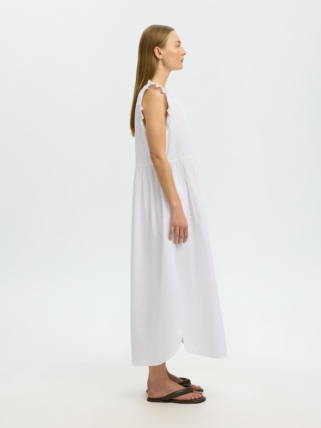 model_shot-creative